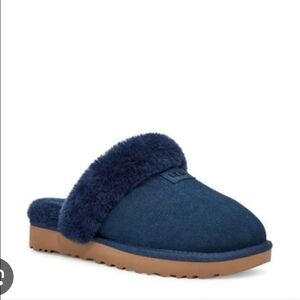 UGG Cozy Slippers - Women's size 7  Navy Blue NWT